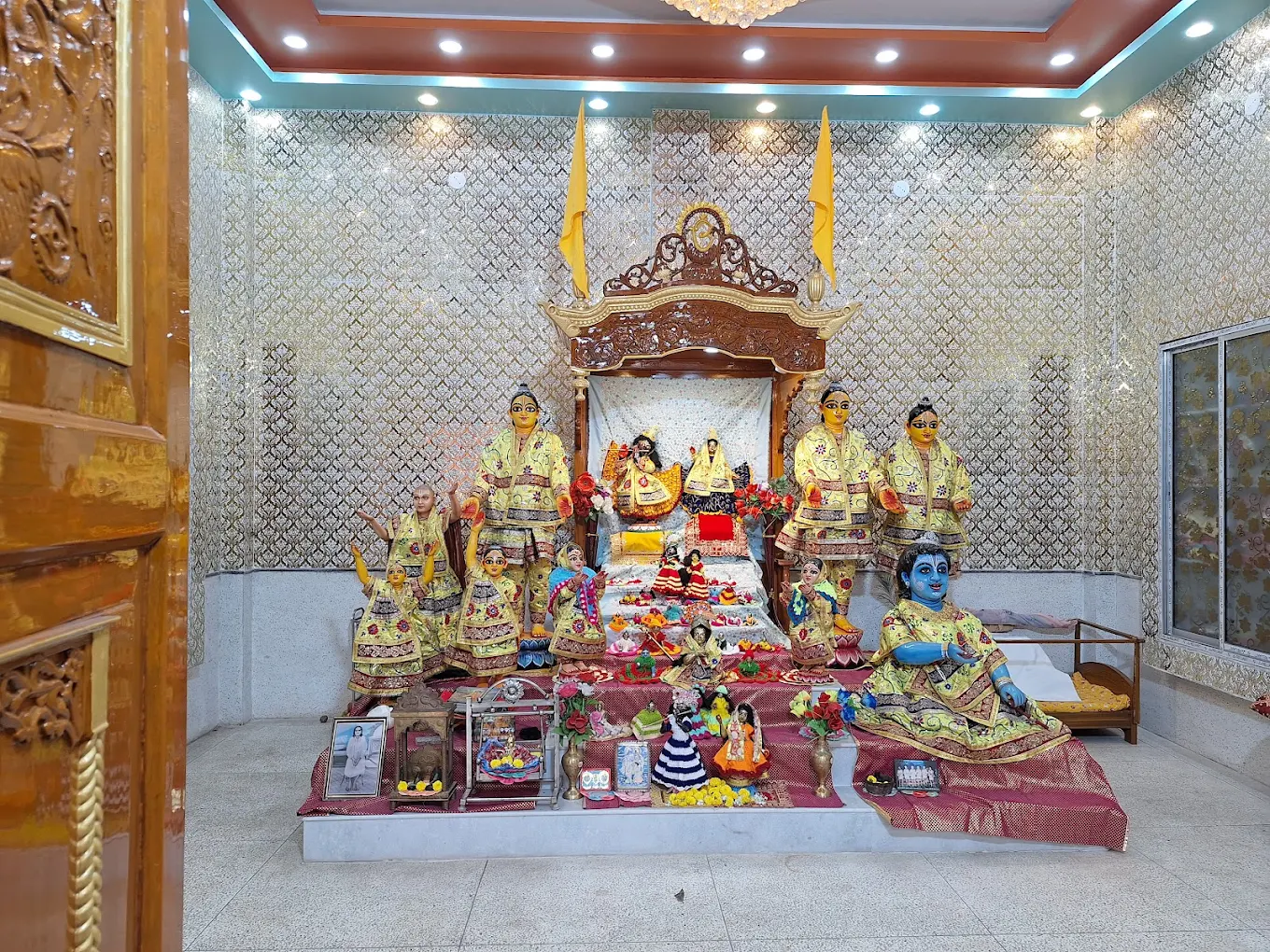Radha Rani temple4
