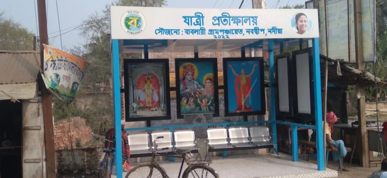 Bablari bus stand3 768x354