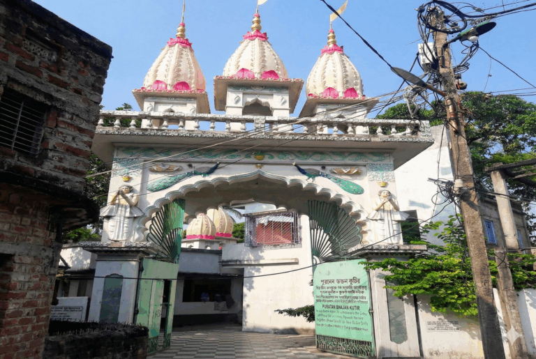 Bhajan kutir1 768x515