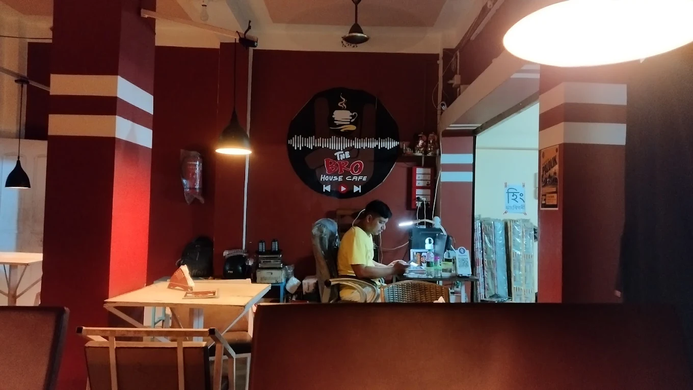 Bro house cafe1